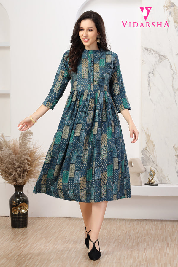 Model Chanderi Printed A-Line With Contemporary Design - Green 3500